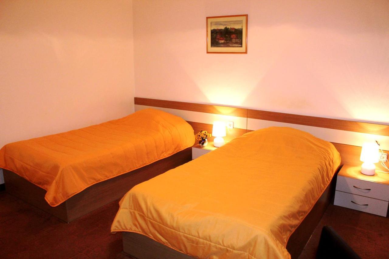 Hotel Of Bulgarian Academy Of Sciences Szófia Kültér fotó