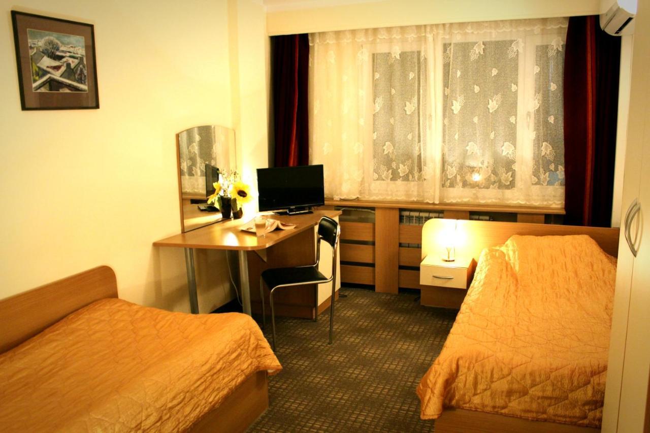 Hotel Of Bulgarian Academy Of Sciences Szófia Kültér fotó